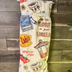 Brand New Gilmore Girls Throw Blanket
